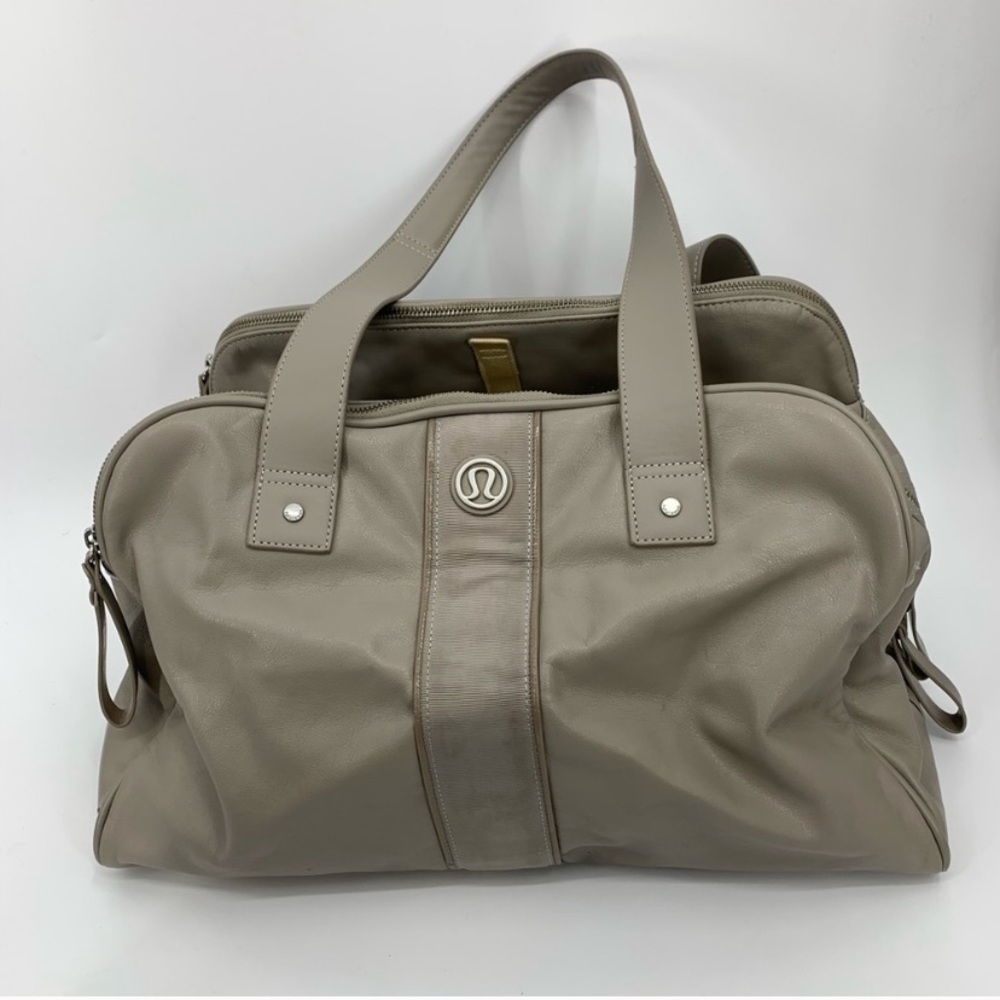 LULULEMON two times a yogi gray gym bag